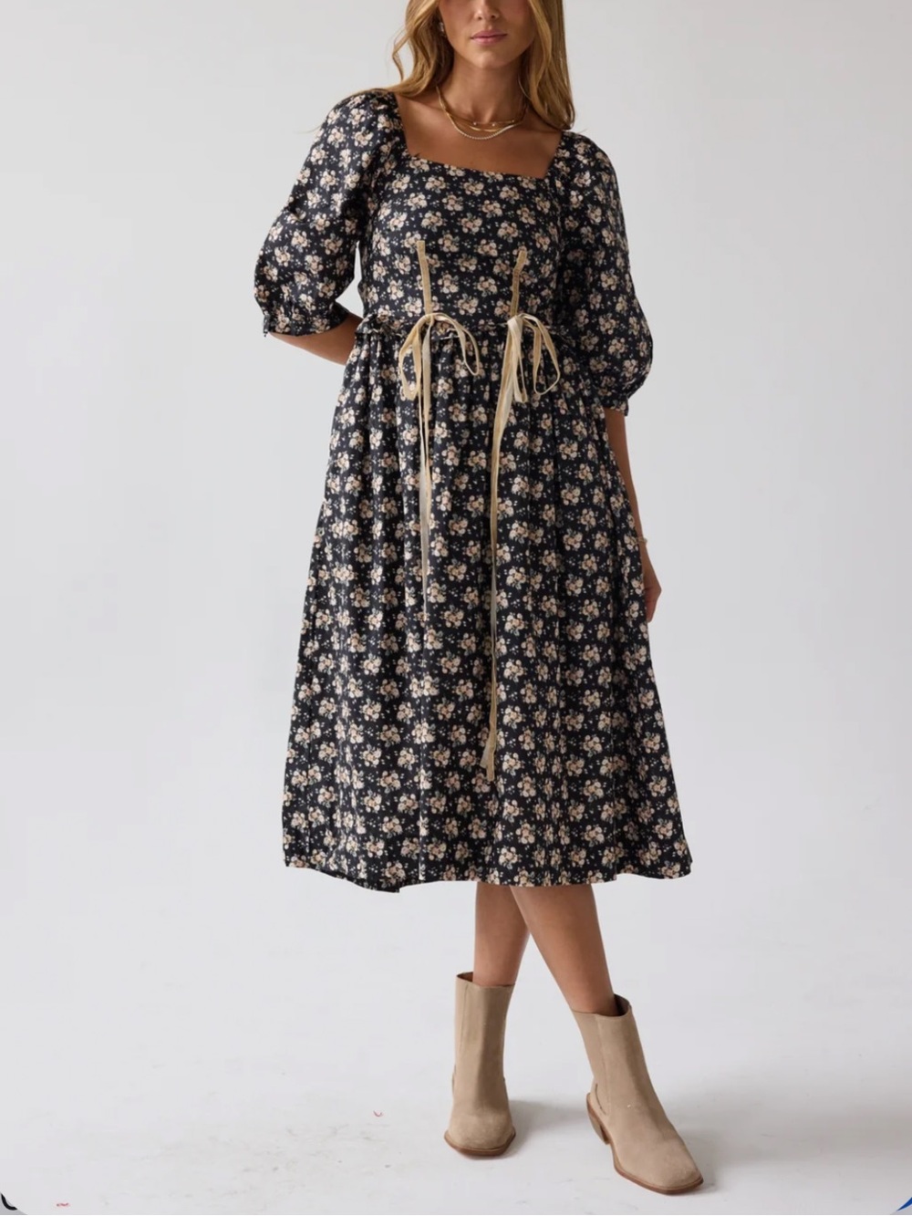 BOHME Gloria Floral Midi Dress in Black Size M